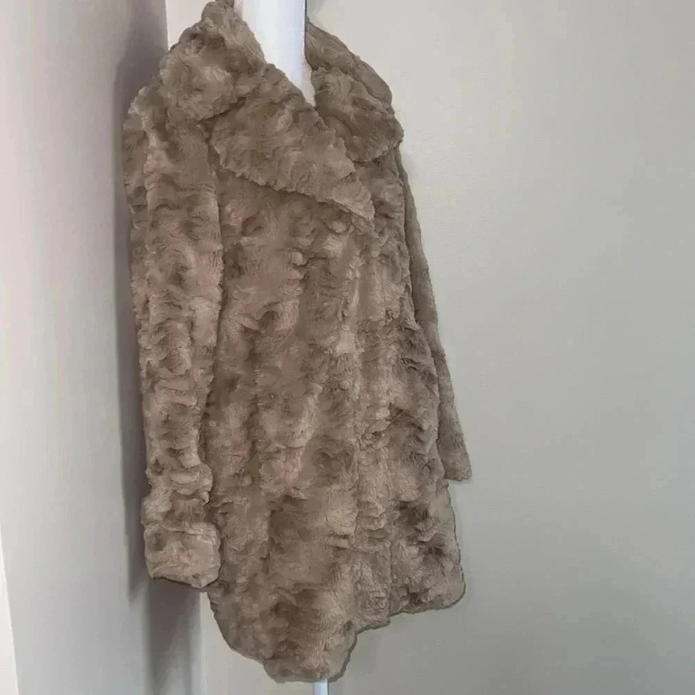 Kenneth Cole Women's Brown Notch Collar Faux Fur Coat​​ - Picture 5 of 16